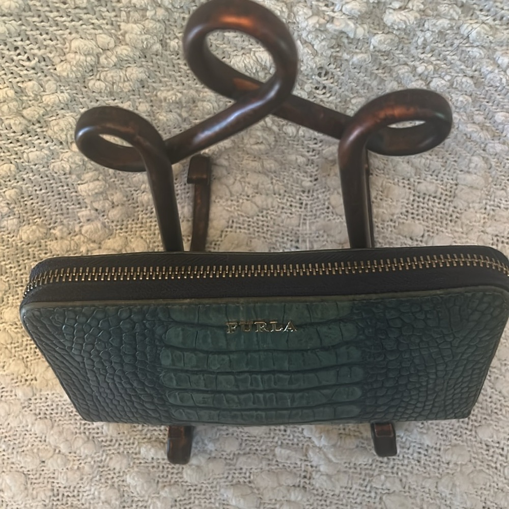 Furla Croc Embossed Teal Leather Full Zip Wallet - Picture 3 of 11